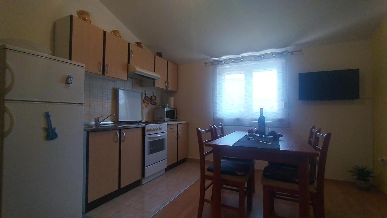 Apartman Ana Pula Exterior foto